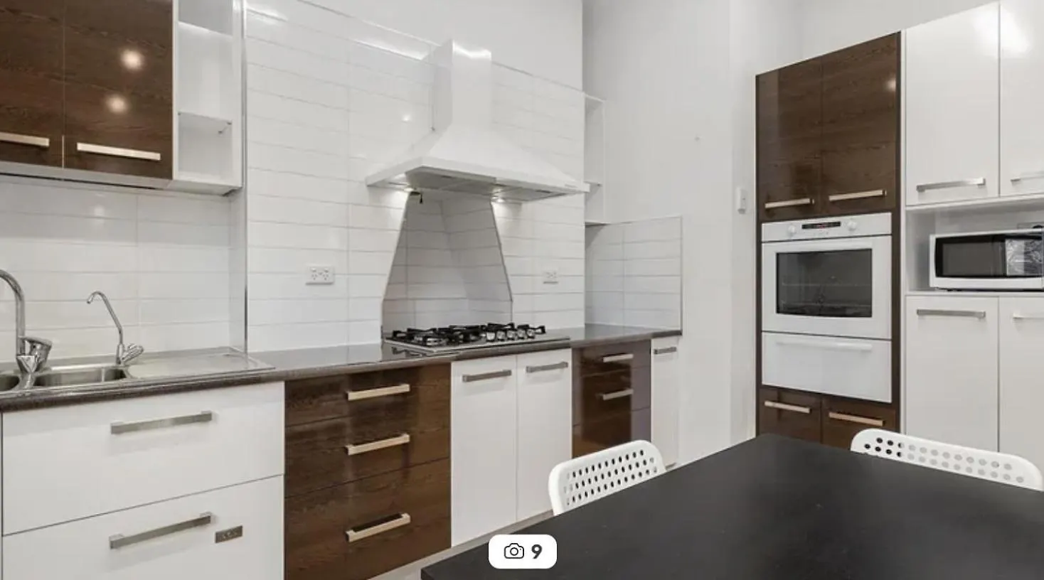 Albert'S For 4 Off Hutt Street- One Queen Bed And 2 Single Beds Adelaide